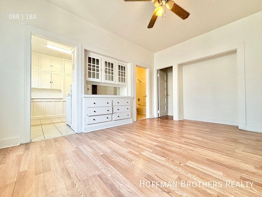 1st image of 2720 W 54th St #5A