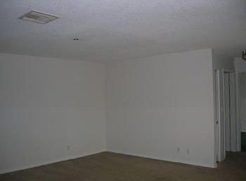 5th image of 1305 Peppertree Trl APT C