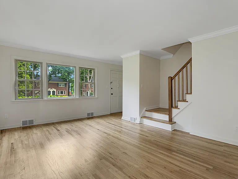Northfield Townhouses — Photo 4