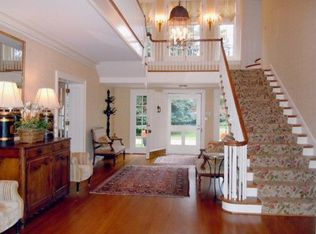 6107 Three Chopt Rd, Richmond, VA 23226