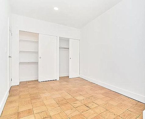 5th image of 213 E 37th St #2HH