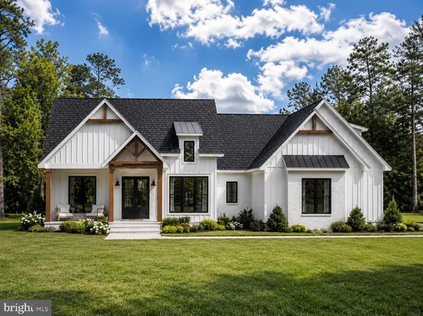 Waterside Dr, Harpers Ferry, WV 25425