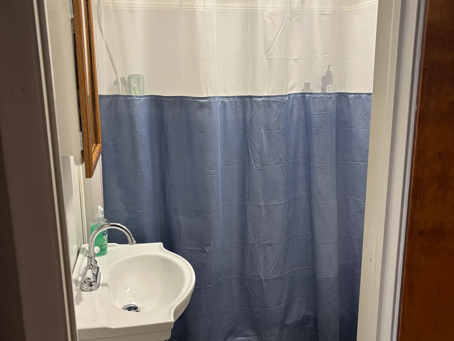3 bed, 1300 sqft, $1,600 — Photo 3