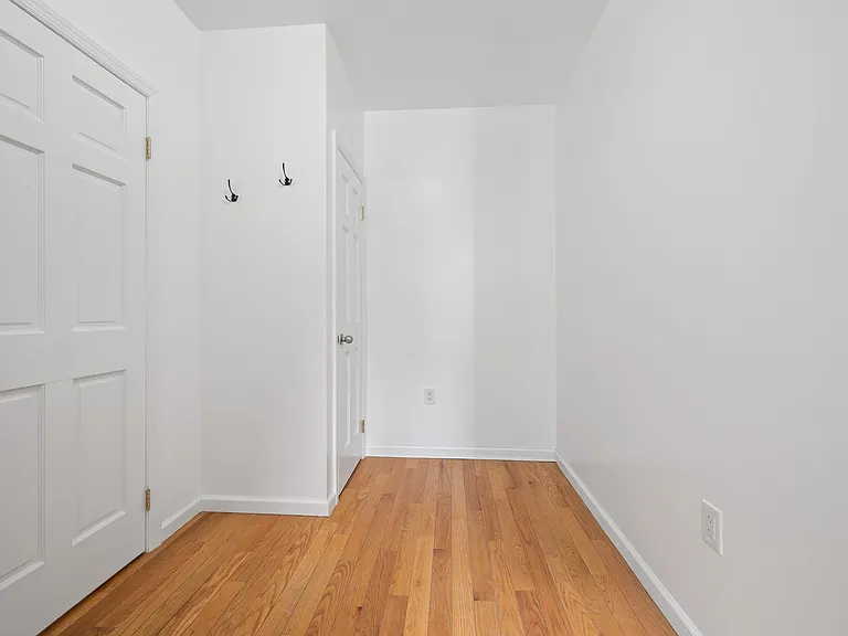 78 Mulberry St #12 — Photo 1