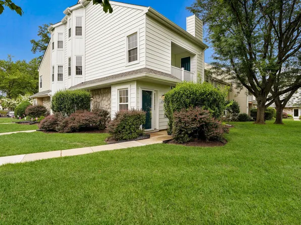 1703 Hopkins Ct, Holland, PA 18966