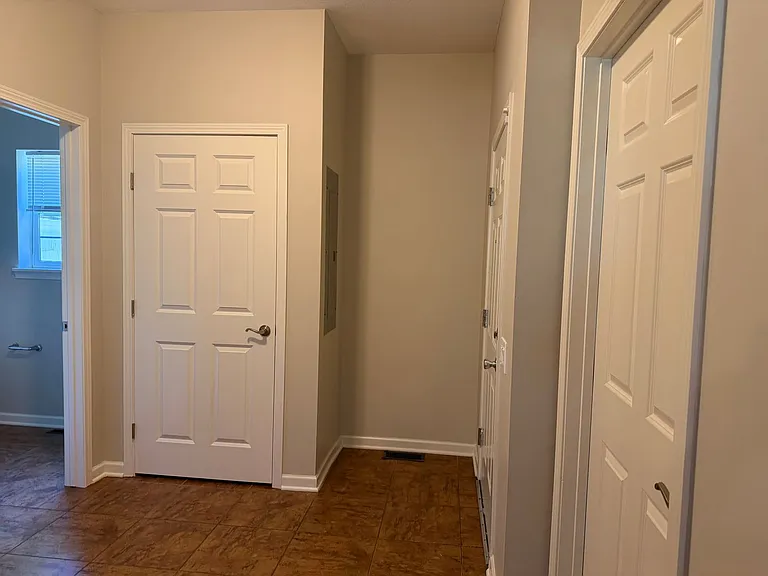 2995 Woodland Ave — Photo 6