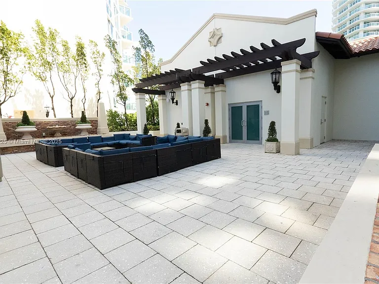 150 Sunny Isles Blvd #Townhouse 1-403 — Photo 24
