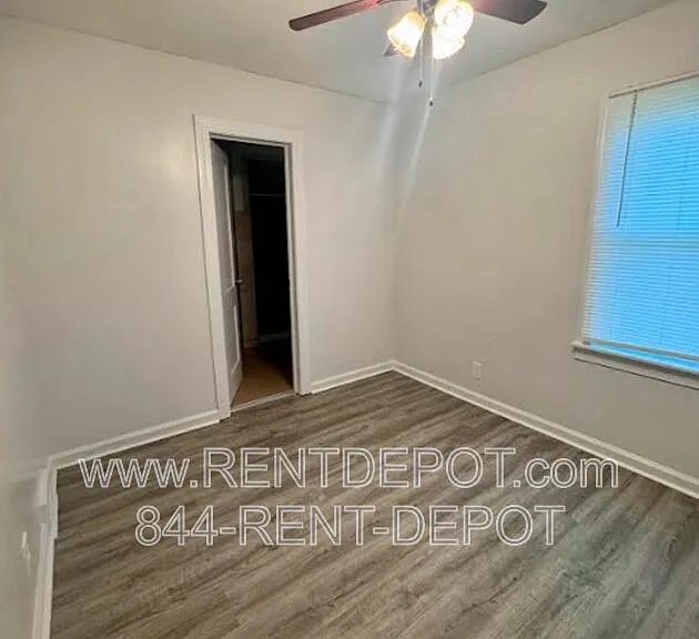 3425 Covert Ave — Photo 7