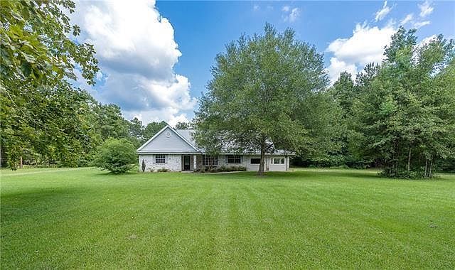 1st image of 75298 Gottschalk Rd