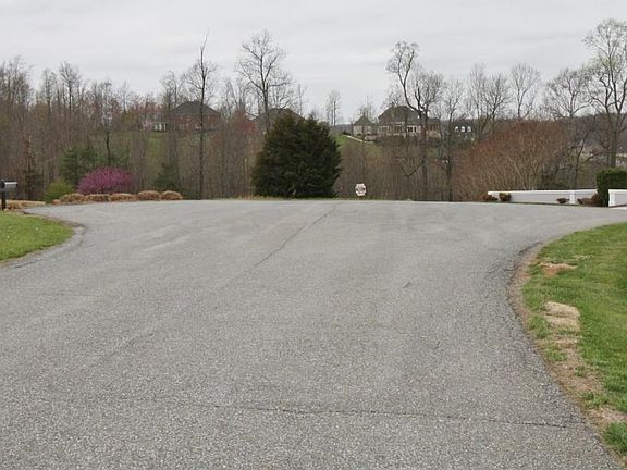 5th image of 0 Shasta Ln Lot 121