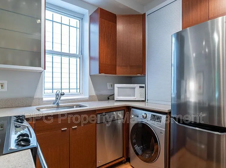 1512 10th St NW #1 — Photo 8