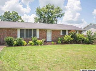 400 Longview St, Athens, AL 35611