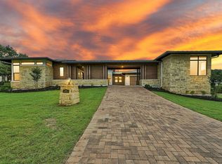 213 Mayapple Rd, Horseshoe Bay, TX 78657