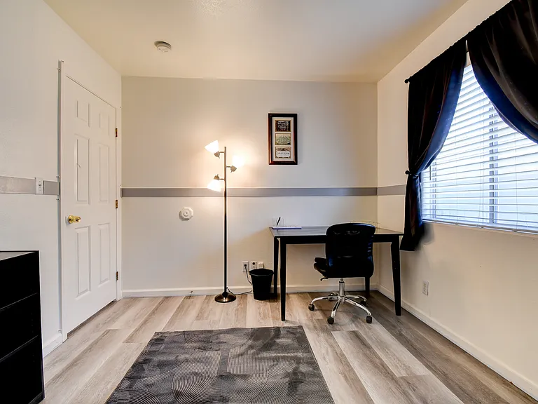 9657 Marble Peak Ct — Photo 36