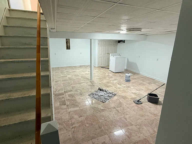 235 Village Green Ln — Photo 35
