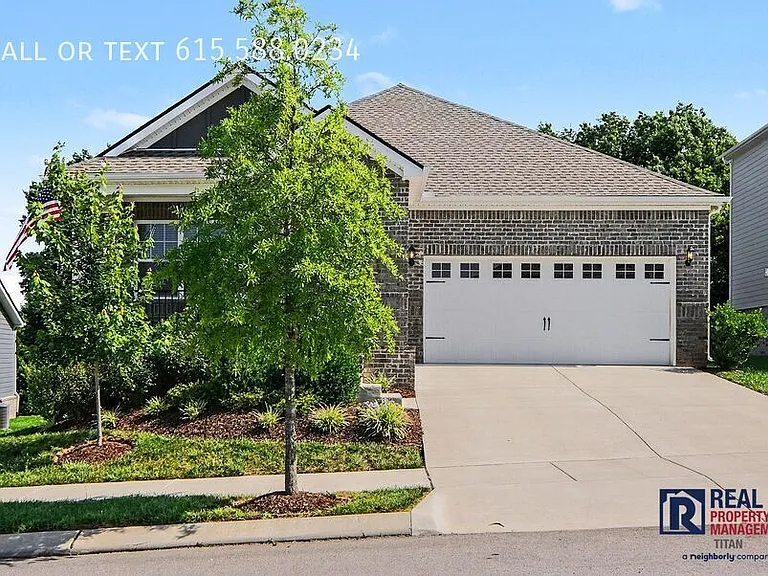 1029 Ewell Farm Cir — Photo 2