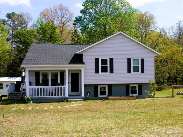 191 Celeste Eufola Rd, Statesville, NC 28677