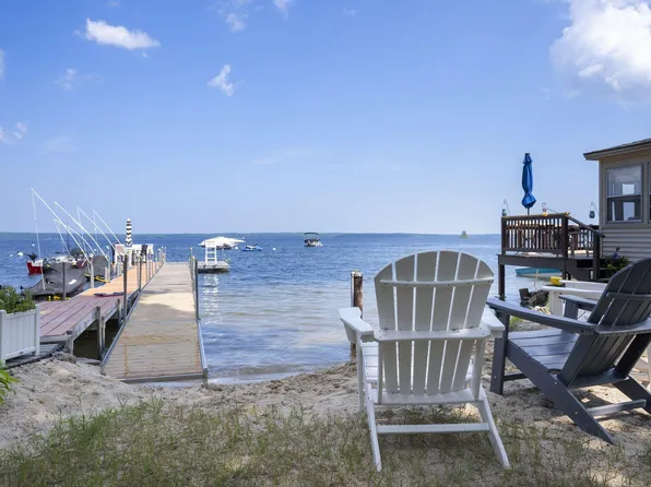 79 Smooth Ledge Road, Standish, ME 04084