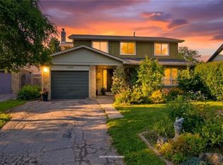 2486 Oak Row Cres, Mississauga, ON L5L 1P4