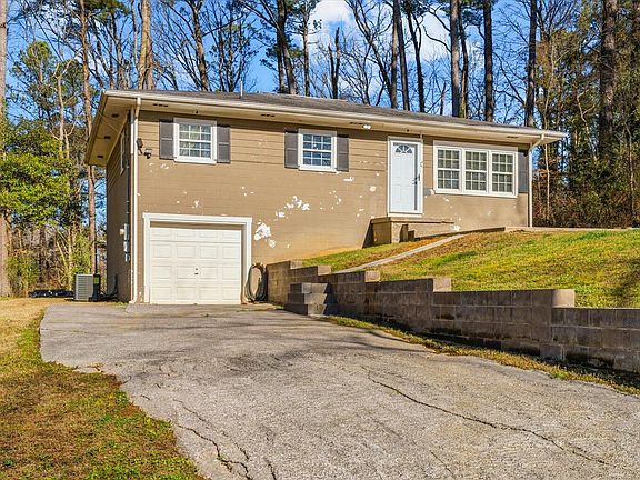 2nd image of 171 Keith St