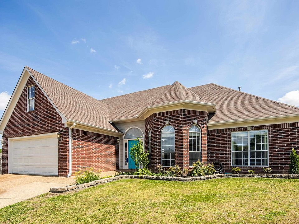 1st image of 75 Cypress Grove Cv