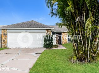 8895 Valencia Gardens Dr, Orlando, FL 32825