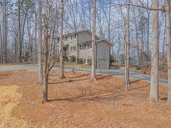 4th image of 105 Blue Water Pl