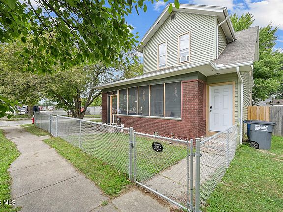 2nd image of 240 Gradolph St