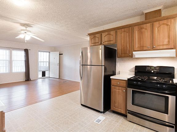 4th image of 50 S Forty Ln