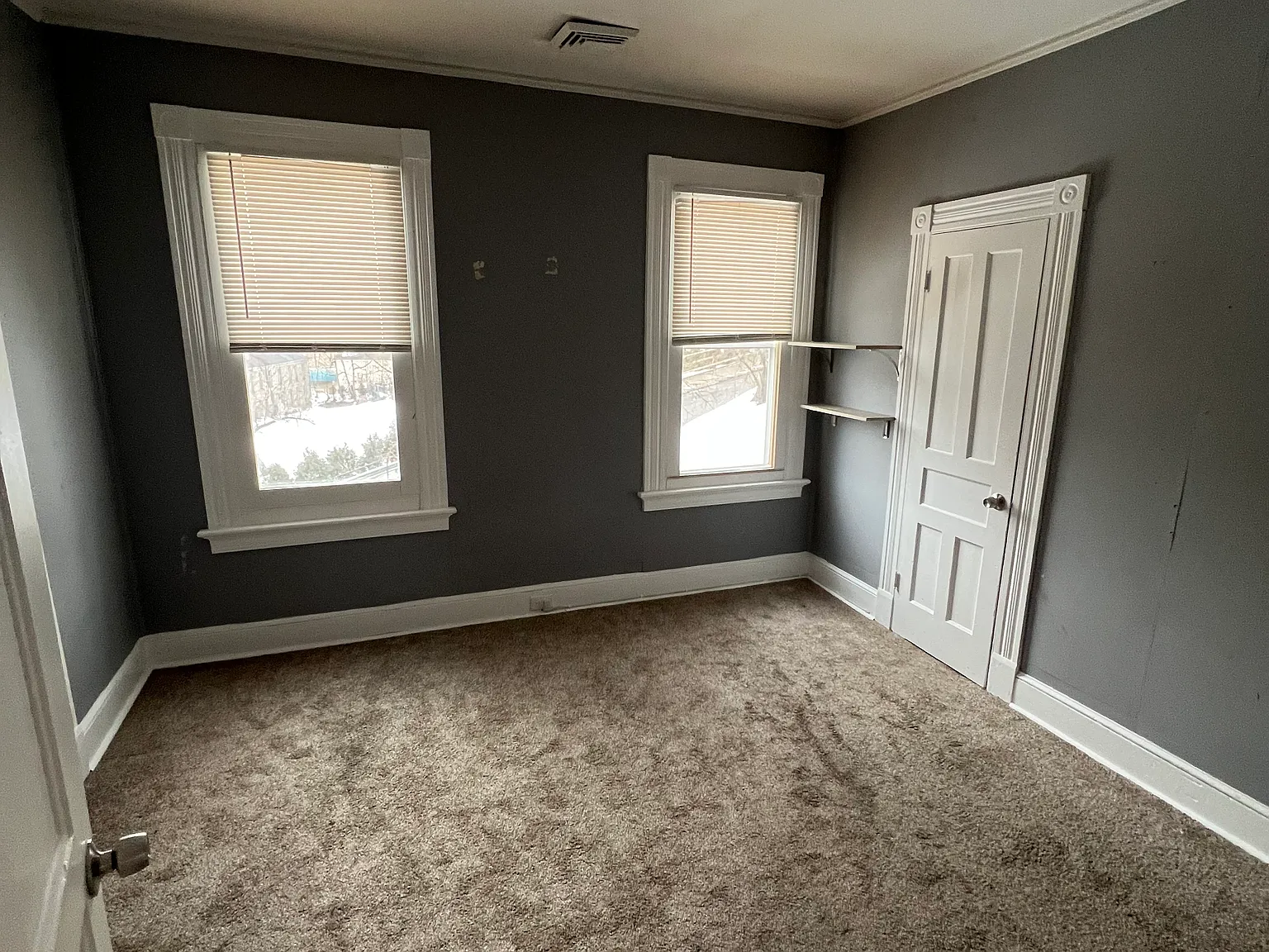 3 bed, $1,400 — Photo 4