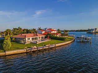 1525 Caribbean Dr, Sarasota, FL 34231