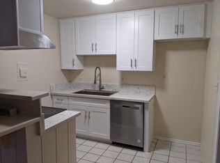 1010 W Macarthur Blvd APT 128, Santa Ana, CA 92707