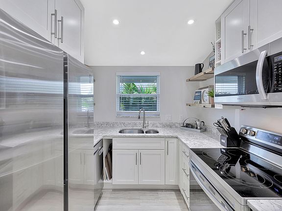 5th image of 1207 Sunbird Ave