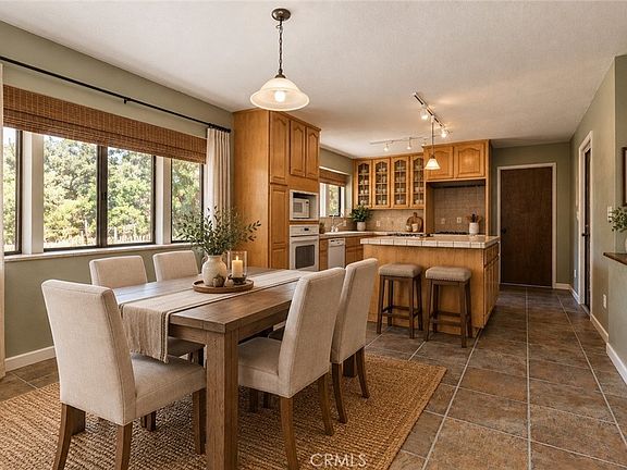 3rd image of 7905 San Gregorio Rd