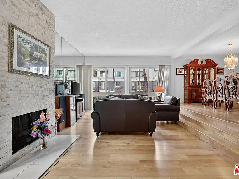 184 N Crescent Dr — Photo 16