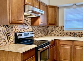 103 Lockhart St, San Marcos, TX 78666