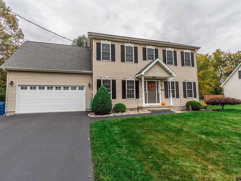 1st image of 14 Havenbrook Dr