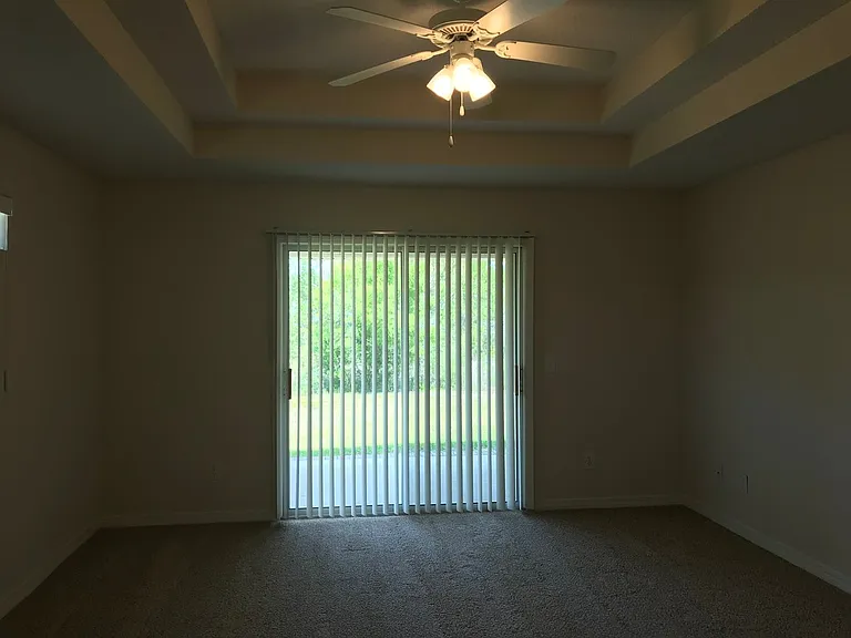 2642 Hidden Creek Dr — Photo 32