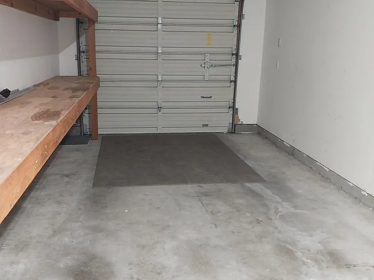 Spacious Garage