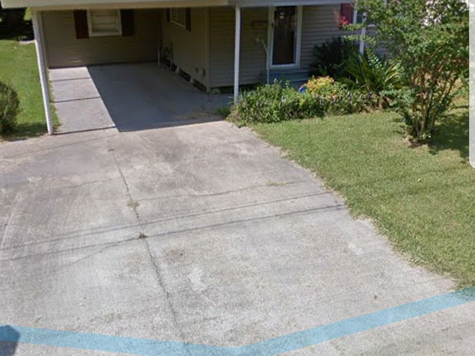 1st image of 934 W Plaquemine St