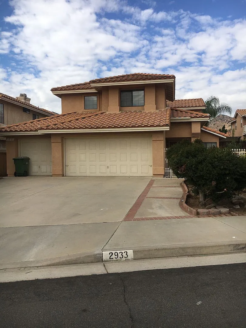 2933 Brunswick, Corona, CA 92883 — Photo 2