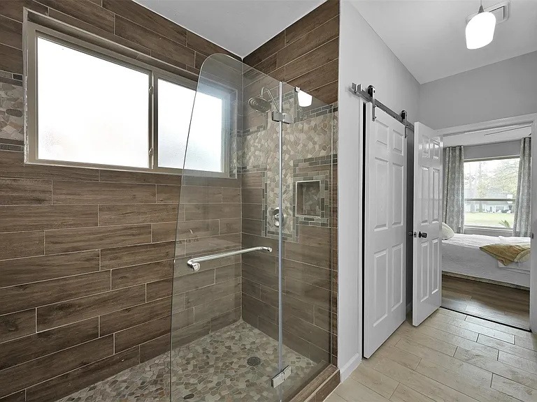 13527 Summer Hill Dr — Photo 13