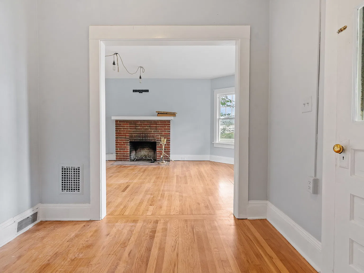 3 bed, $1,600 — Photo 3