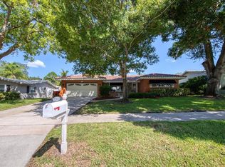12123 69th Ave, Seminole, FL 33772