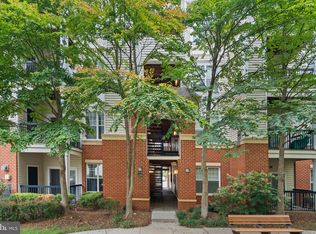 11355 Aristotle Dr #8210, Fairfax, VA 22030