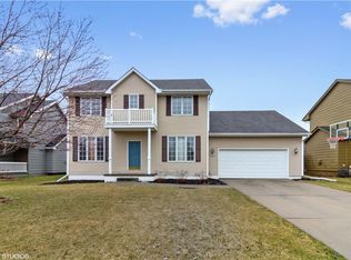 6860 Dakota Dr, West Des Moines, IA 50266