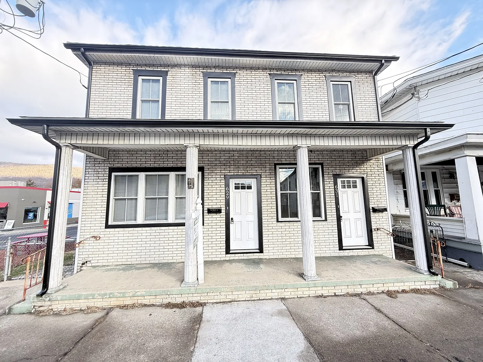 629 Main St #1 photo 1