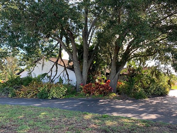 3rd image of 5840 E State Road 60