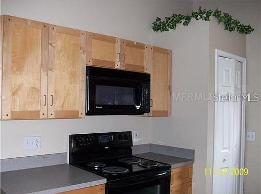 3rd image of 3411 Palmer Dr