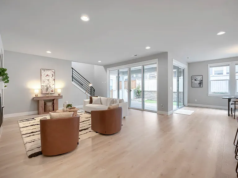 23641 SE 269th Ct — Photo 4